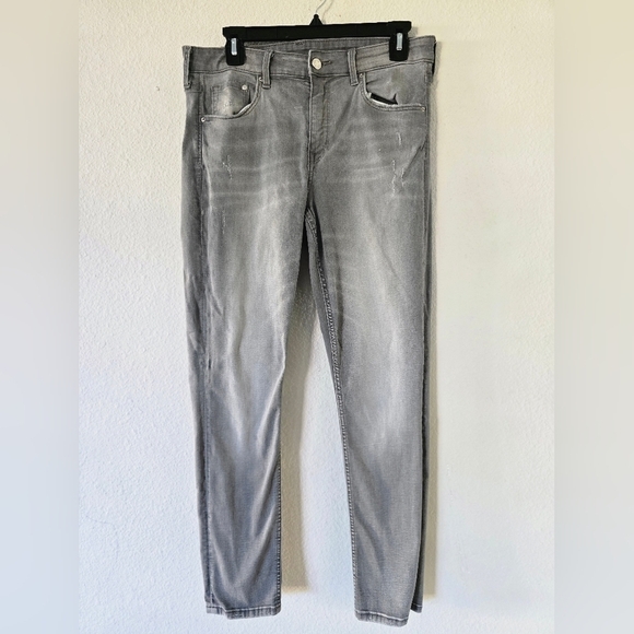 &Denim Women's High Rise Skinny Jeans, Washed Gray color. 5pockets,  size 33 - Picture 5 of 10